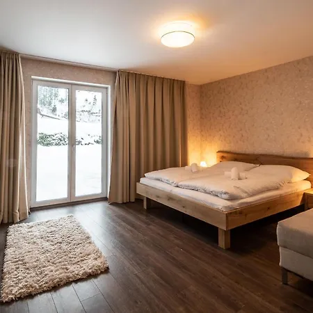 Bergzeit Appartments *